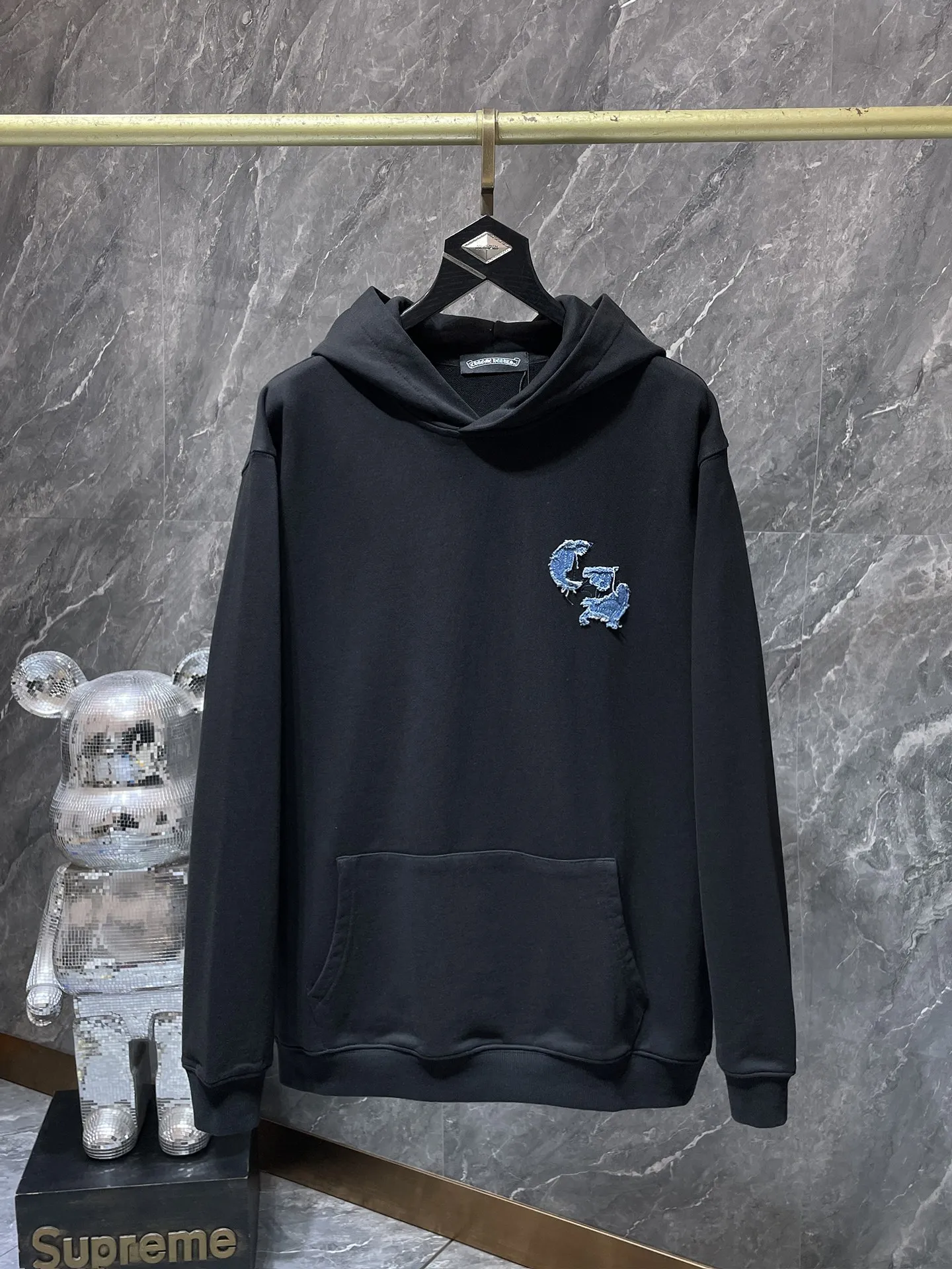 P276 Chrome Hearts Autumn and Winter 2025 Counter Synchronization Chrome Horseshoe Contrast Color Patch Short Sleeves Heavy Industry Pure Hand Cut Patching Embroidery Technology Heavy Industry Embroidery! ! ! Tens of thousands of needles! ! Improved customized version of 1:1 high-gram weight high-quality fabric Recommended color: white black code number: S, M, L, XL